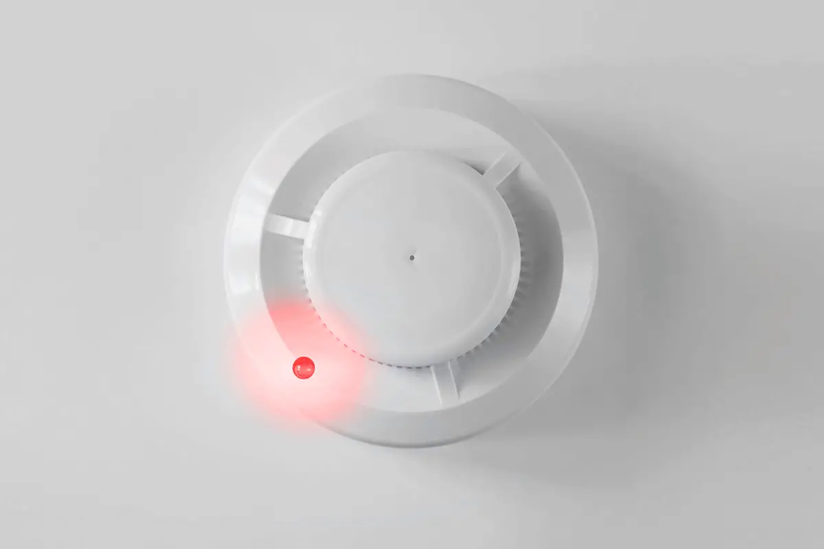 Smoke detector red light solid color